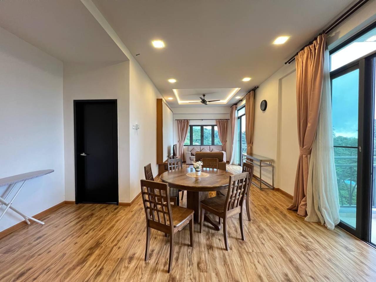 Apartment Delisha 2 3r2b The Retreat Nova Kae Farm *